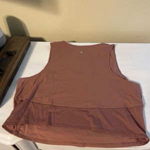 Lululemon spiced Chai Nulu and Mesh Tank. Size 12.